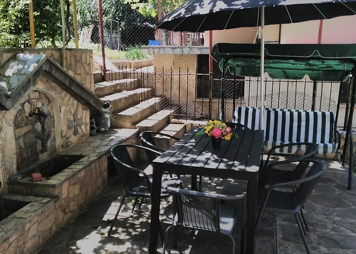 Daiv ゲストハウス サパレヴァ・バニャ