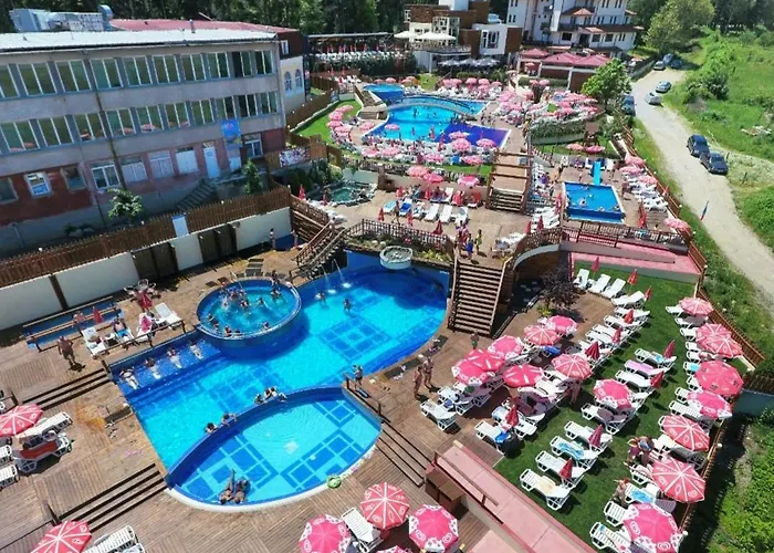 ゲストハウス Daiv サパレヴァ・バニャ